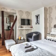 Отель Love Nest in Saint Germain Париж комната для гостей фото 4
