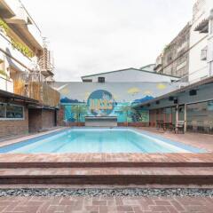 Отель Oasis Park Hotel Филиппины, Манила - 2 отзыва об отеле, цены и фото номеров - забронировать отель Oasis Park Hotel онлайн бассейн фото 2