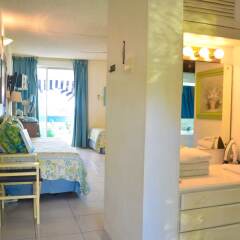 Отель Rooms On the Hip Strip - Montego Bay спа