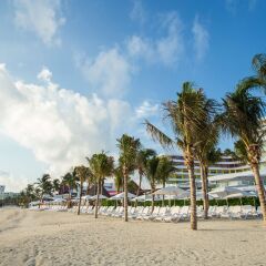 Отель The Tower by Temptation Cancun Resort - All Inclusive - Adults Only пляж фото 3