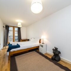 Отель NEW 2 Bedroom Flat in the Heart of Holloway комната для гостей фото 4