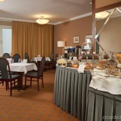 Das Capri. Ihr Wiener Hotel питание