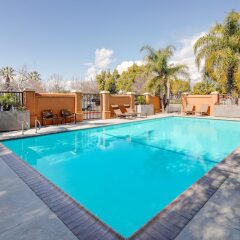 Отель Hyatt Place Ontario / Rancho Cucamonga бассейн фото 2