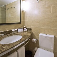 Отель St. Ermins Hotel, Autograph Collection Великобритания, Лондон - отзывы, цены и фото номеров - забронировать отель St. Ermins Hotel, Autograph Collection онлайн ванная фото 2