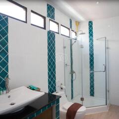 Отель Phi Phi Long Beach Resort & Villa ванная фото 2