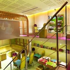 Spity Hotel развлечения