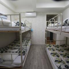 Отель Insadong Hostel Южная Корея, Сеул - 1 отзыв об отеле, цены и фото номеров - забронировать отель Insadong Hostel онлайн комната для гостей фото 2