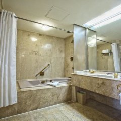 Pacific Star Resort and Spa in Tamuning, United States of America from 257$, photos, reviews - zenhotels.com bathroom