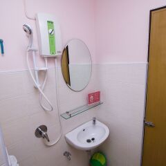 Niras Bankoc Cultural Hostel Бангкок ванная фото 2