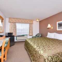 Отель Canadas Best Value Inn Valemount комната для гостей