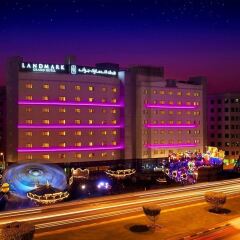 Landmark Grand Hotel развлечения