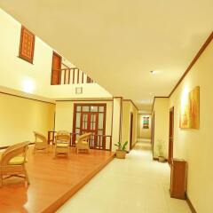 Отель Yoho Colombo City спа