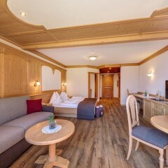 Отель Erlebnishotel Gassenhof Рачинес-Ратскингс комната для гостей фото 2