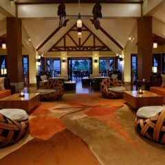 Отель Crimson Resort and Spa Mactan Филиппины, Лапу-Лапу - 1 отзыв об отеле, цены и фото номеров - забронировать отель Crimson Resort and Spa Mactan онлайн интерьер отеля
