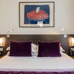 Waldorf Madeleine Hotel сейф в номере