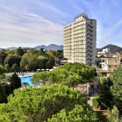 Отель Internazionale Terme Италия, Абано-Терме - отзывы, цены и фото номеров - забронировать отель Internazionale Terme онлайн балкон