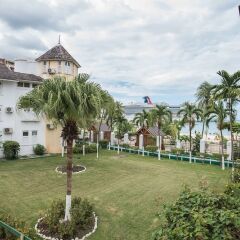 Отель Sandcastles Beach Resort фото 7