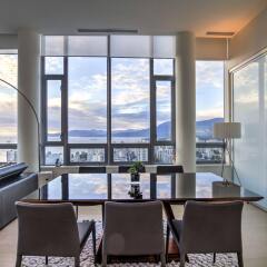 Отель The Residence Club Vancouver Канада, Ванкувер - отзывы, цены и фото номеров - забронировать отель The Residence Club Vancouver онлайн питание