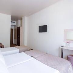 Курортный отель Санмаринн All Inclusive Анапа комната для гостей фото 4