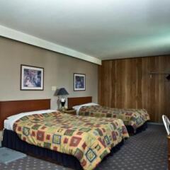 Valemount Hotel сейф в номере