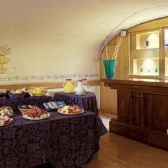 Caprice Hotel питание