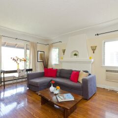 Отель LA155 2 Bedroom Apartment By Senstay США, Лос-Анджелес - отзывы, цены и фото номеров - забронировать отель LA155 2 Bedroom Apartment By Senstay онлайн комната для гостей фото 4