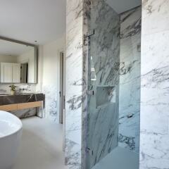 Отель Exceptional Covent Garden Suites by Sonder Великобритания, Лондон - отзывы, цены и фото номеров - забронировать отель Exceptional Covent Garden Suites by Sonder онлайн ванная фото 2