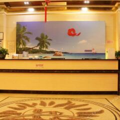 City Holiday Hotel интерьер отеля