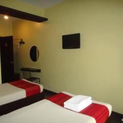 Отель Express Inn Cebu сейф в номере