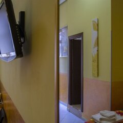 Отель On The Rainbow B&B Италия, Рим - отзывы, цены и фото номеров - забронировать отель On The Rainbow B&B онлайн сейф в номере