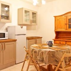 Отель Private Room 1 Old Town Beach Parking в номере фото 2