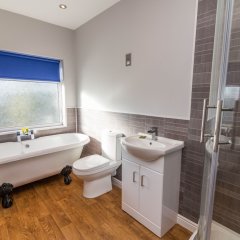 30 Charnwood Avenue in Long Eaton, United Kingdom from 157$, photos, reviews - zenhotels.com bathroom
