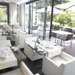 Отель Hôtel Le Canberra - Hôtels Ocre et Azur питание