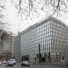 Отель ONE80° Hostels Berlin Германия, Берлин - - забронировать отель ONE80° Hostels Berlin, цены и фото номеров парковка