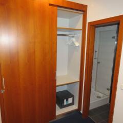 Отель Pension Guesthouse Berlin сейф в номере