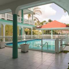 Отель Villa Diamond Suite Монтего-Бей бассейн