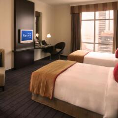 Отель Media Rotana Dubai комната для гостей фото 5