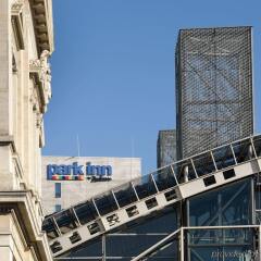 Отель Park Inn by Radisson Leuven Бельгия, Лёвен - 1 отзыв об отеле, цены и фото номеров - забронировать отель Park Inn by Radisson Leuven онлайн балкон