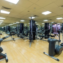 Отель Howard Johnson Bur Dubai ОАЭ, Дубай - 1 отзыв об отеле, цены и фото номеров - забронировать отель Howard Johnson Bur Dubai онлайн фитнесс-зал фото 3