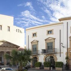 Отель Palazzo Brunaccini парковка