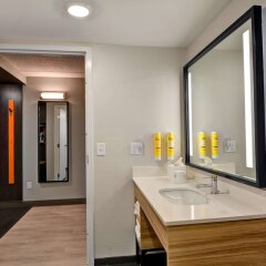 Tru By Hilton Syracuse North Airport Area in Liverpool, United States of America from 201$, photos, reviews - zenhotels.com