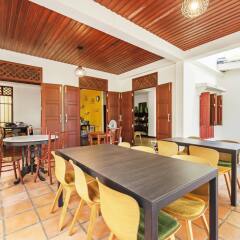 Отель The Rawin B&B Condo By Favstay