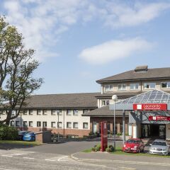 Отель Edinburgh Capital Hotel Великобритания, Эдинбург - отзывы, цены и фото номеров - забронировать отель Edinburgh Capital Hotel онлайн парковка