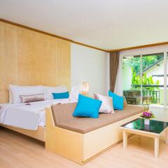 Phuket Island View Hotel 4* Номер Делюкс