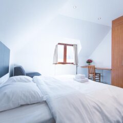 Отель Azimut Flathotel Aparthotel Бельгия, Брюссель - отзывы, цены и фото номеров - забронировать отель Azimut Flathotel Aparthotel онлайн комната для гостей фото 2