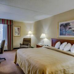 Quality Hotel And Conference Center Блюфилд комната для гостей фото 3
