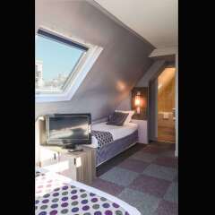 Отель Comfort Hotel Nation Pere Lachaise Paris 11 Франция, Париж - 2 отзыва об отеле, цены и фото номеров - забронировать отель Comfort Hotel Nation Pere Lachaise Paris 11 онлайн балкон