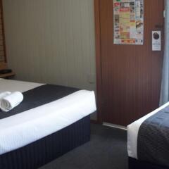Отель Country Home Motor Inn комната для гостей фото 5