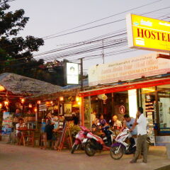 Jinda Hostel спортивное сооружение