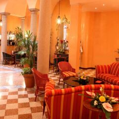 Regina Hotel интерьер отеля